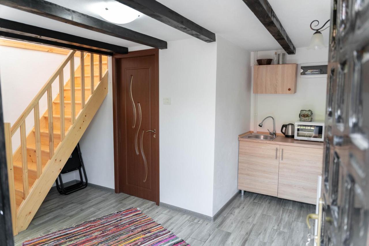 La Fanar Guesthouse Curtea de Argeş Exteriör bild